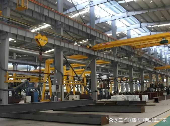 钢结构仓库加工厂家与钢结构工程 选材、施工与全方位解析